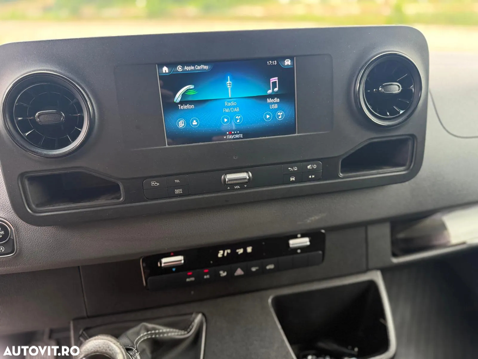 Mercedes-Benz Sprinter - 16