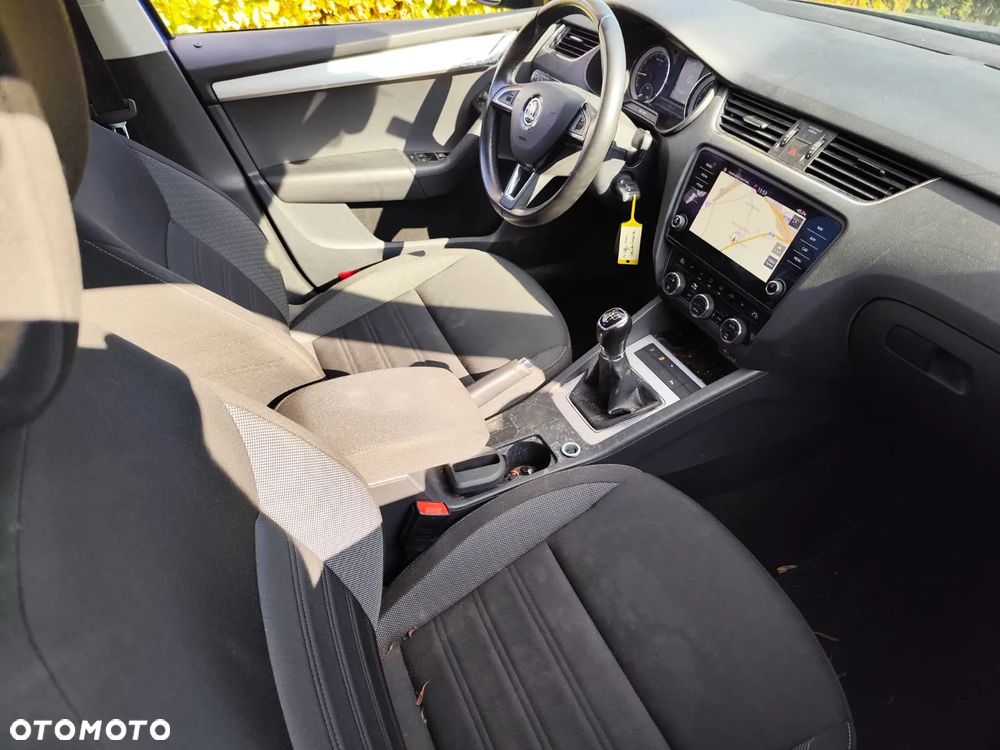 Skoda Octavia 1.6 TDI Ambition - 6