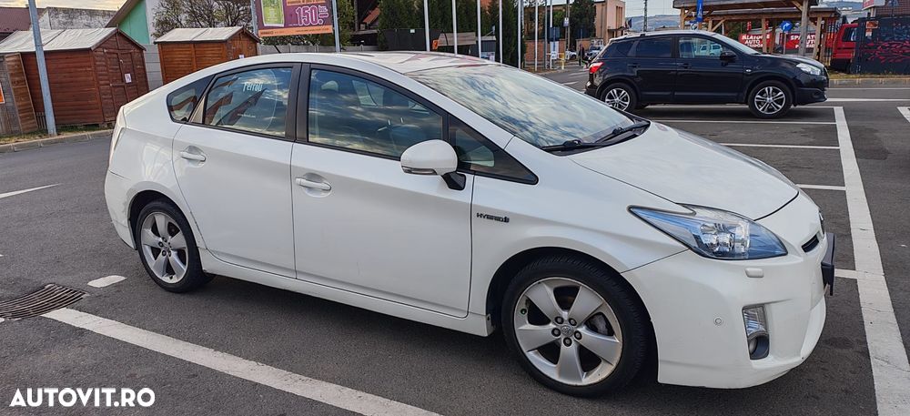 Toyota Prius - 2