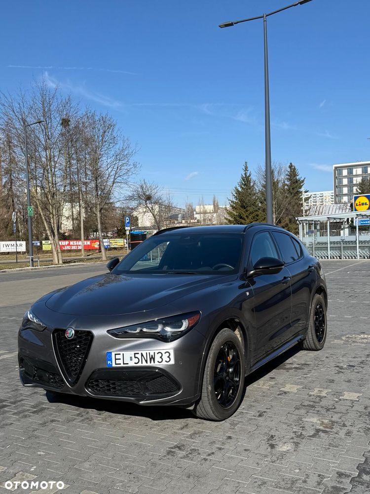 Alfa Romeo Stelvio 2.0 Turbo 16V AT8-Q4 Ti - 2