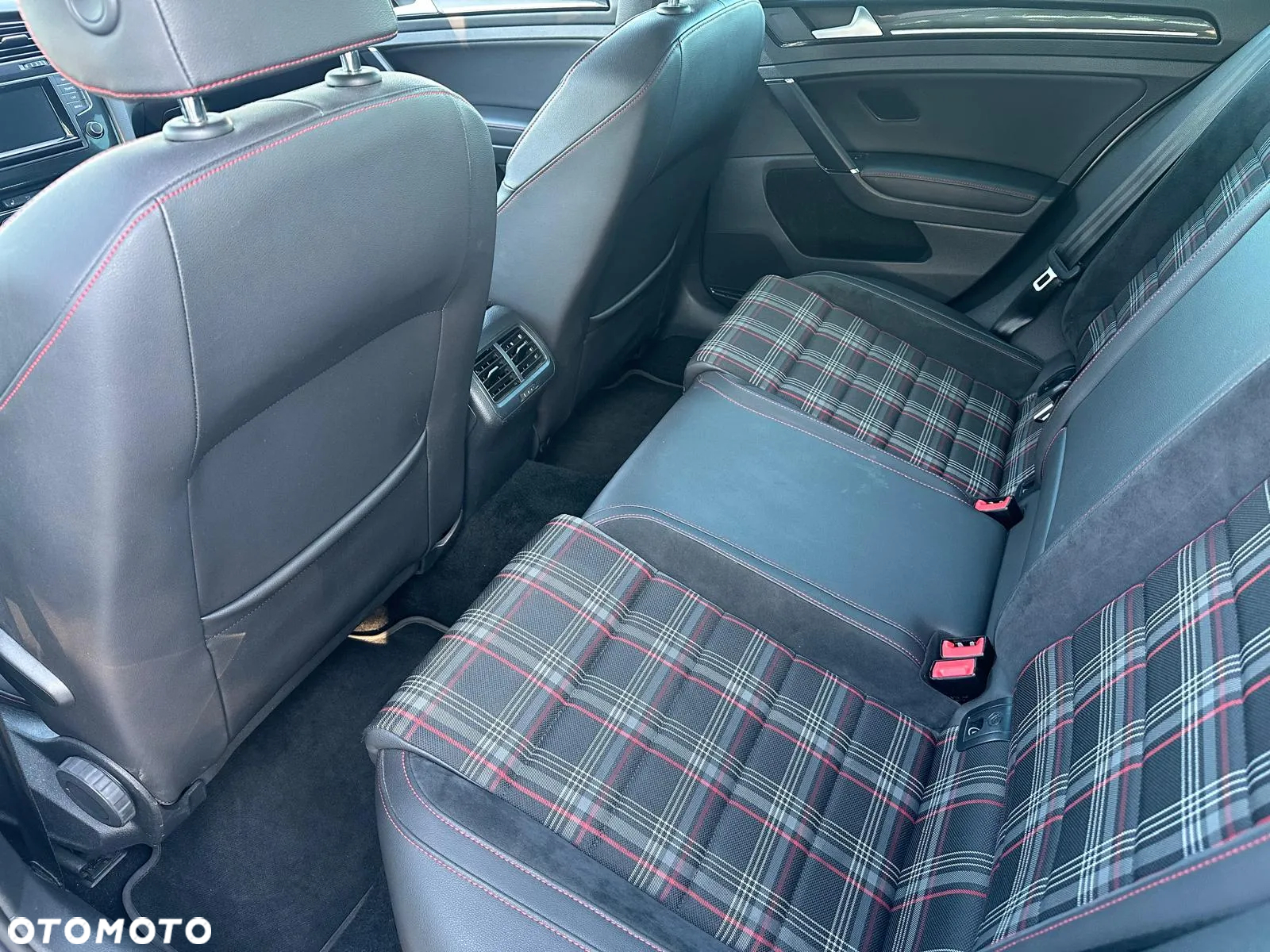 Volkswagen Golf VII 2.0 TSI BMT GTI Performance DSG - 7