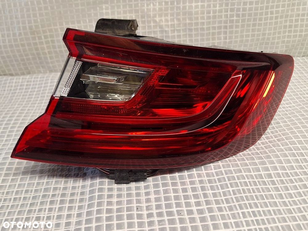 renault megane 4 IV hb 16-20 lampa tyl prawa europa orginalna demontaz - 1