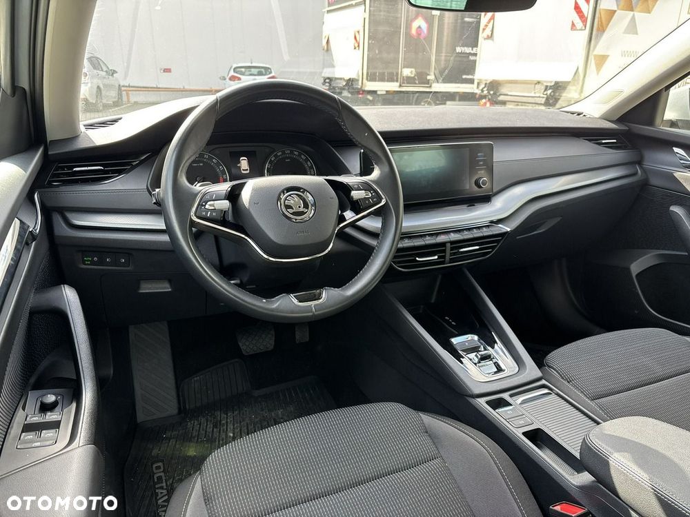 Skoda Octavia 2.0 TDI Ambition DSG - 12