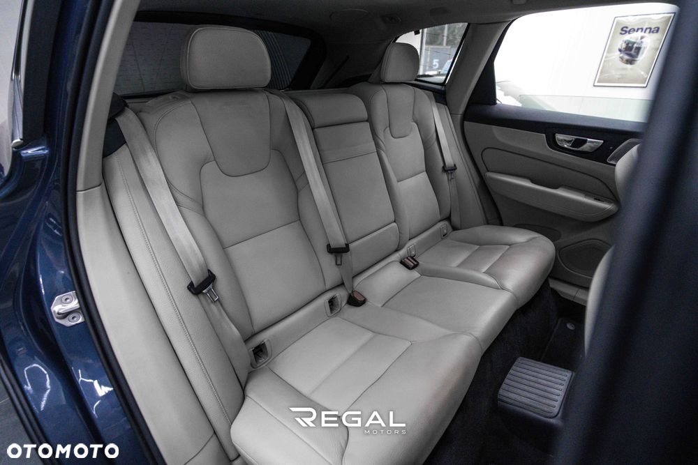 Volvo XC 60 - 35