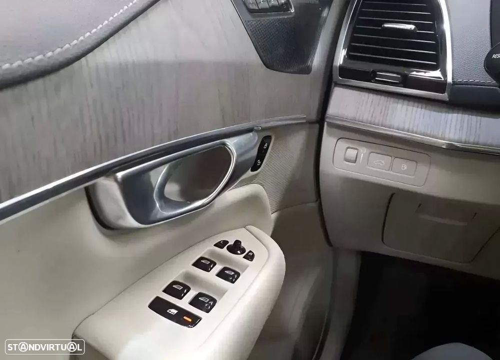 Volvo XC 90 2.0 T8 PHEV Inscription Expression AWD - 17
