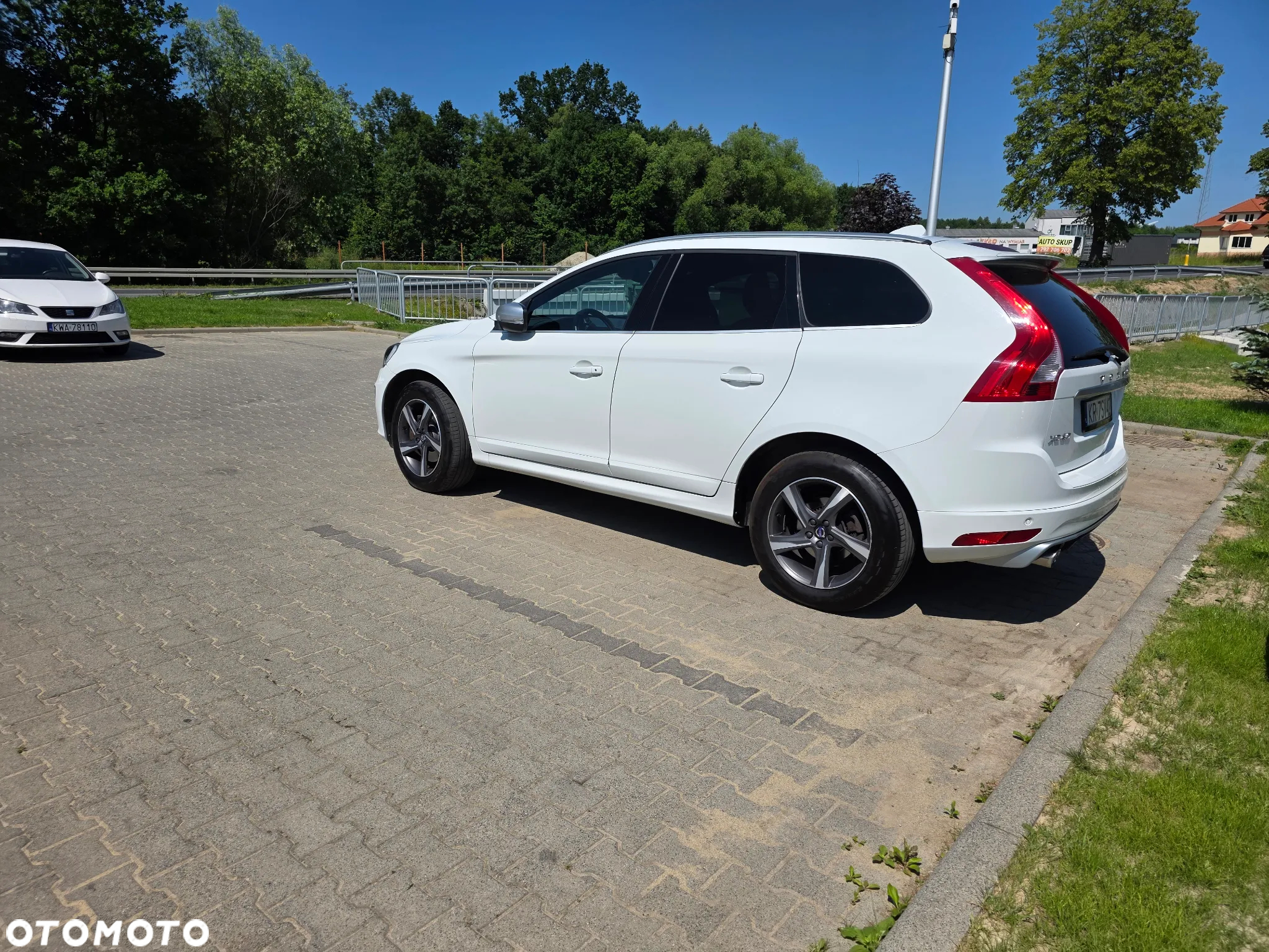 Volvo XC 60 D4 R-Design - 7