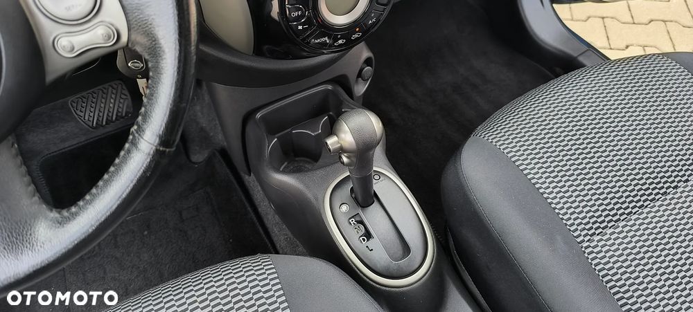 Nissan Micra 1.2 Acenta CVT EU6 - 32