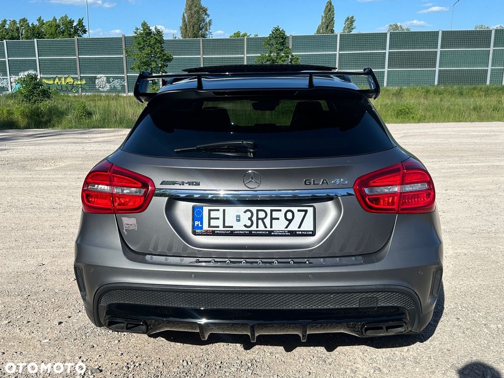 Mercedes-Benz GLA AMG 45 4Matic AMG Speedshift 7G-DCT - 10