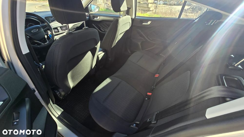 Ford Focus 1.5 EcoBlue Trend - 13