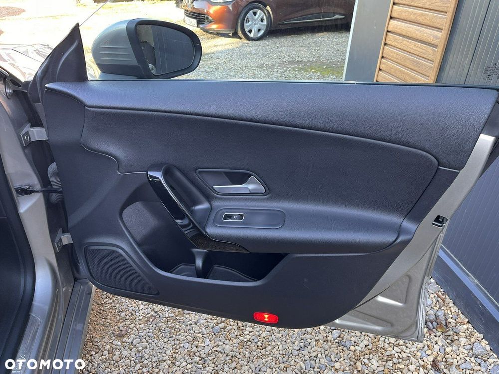 Mercedes-Benz CLA - 22