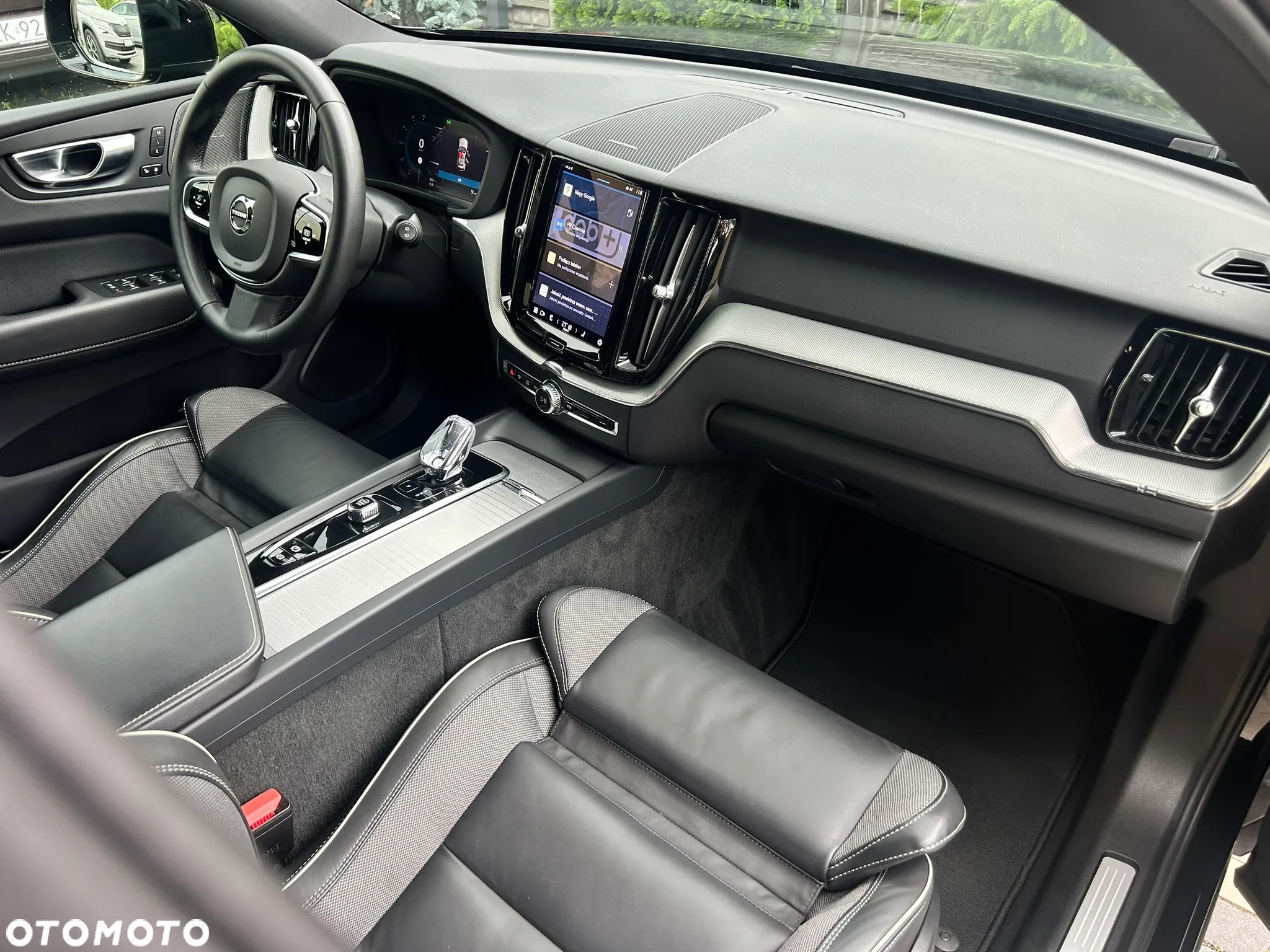 Volvo XC 60 B4 D AWD Plus Dark - 10