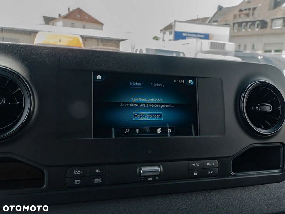 Mercedes-Benz Sprinter - 26