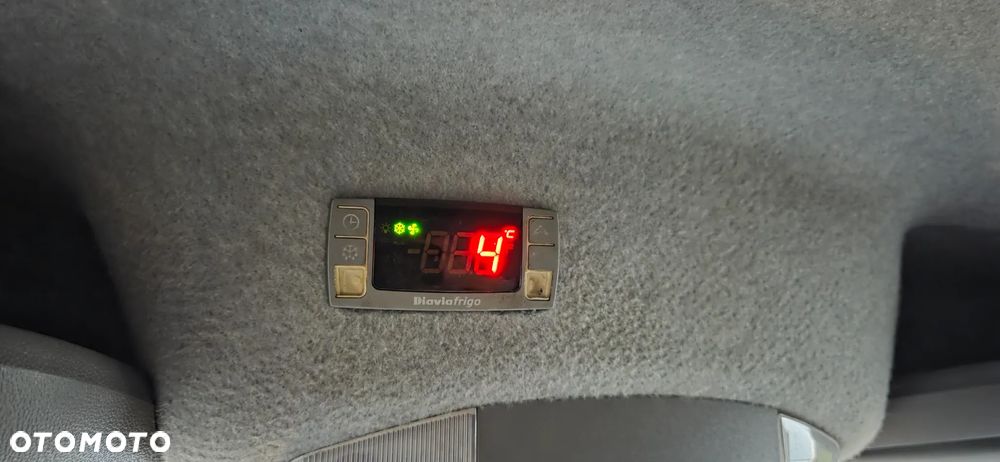 Mercedes-Benz Sprinter - 21