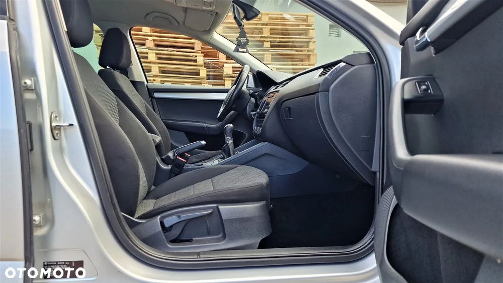 Skoda Octavia 2.0 TDI Ambition - 11