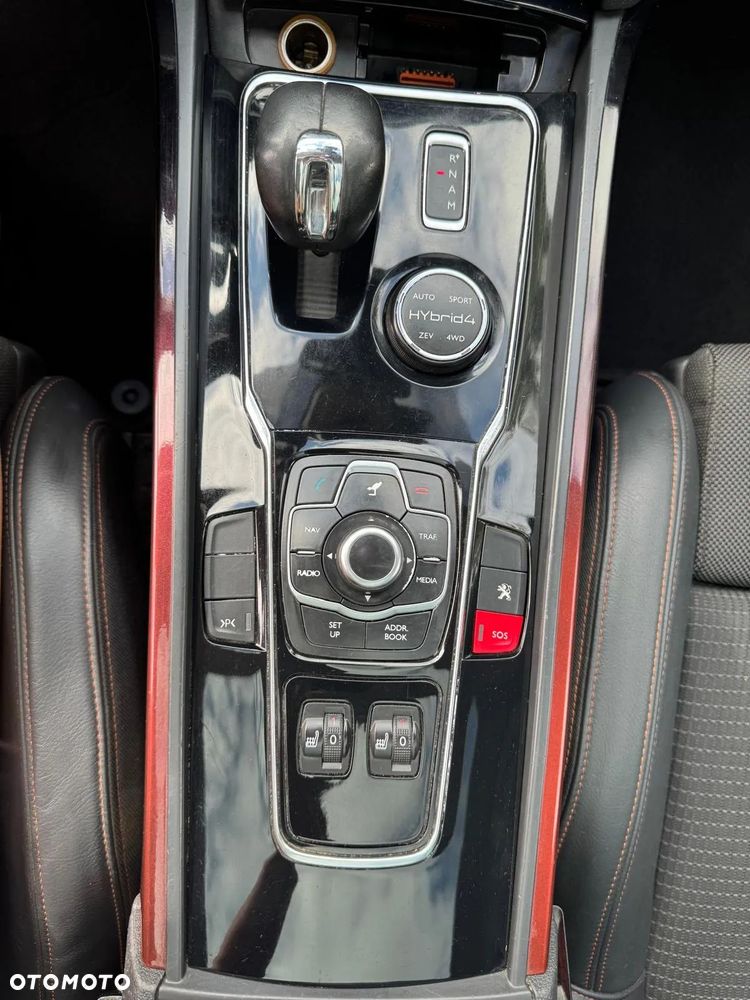 Peugeot 508 RXH 2.0 HDi HYbrid4 - 11