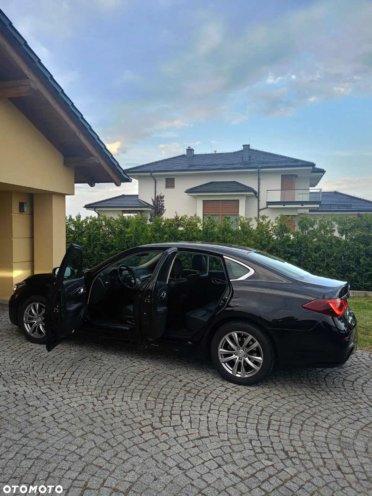 Infiniti Q70 2.2d - 7