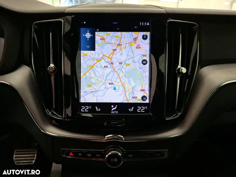 Volvo XC 60 T6 AWD Recharge Geartronic RDesign - 8