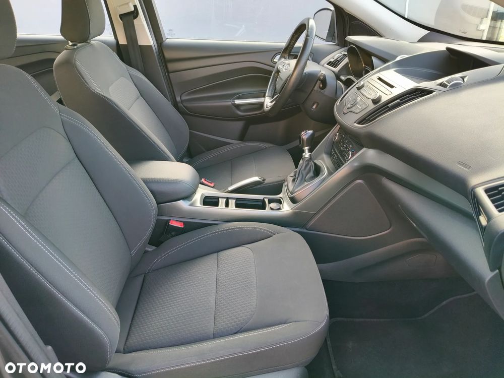 Ford Kuga - 17