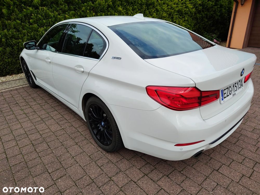 BMW Seria 5 530i mHEV Luxury Line sport - 31