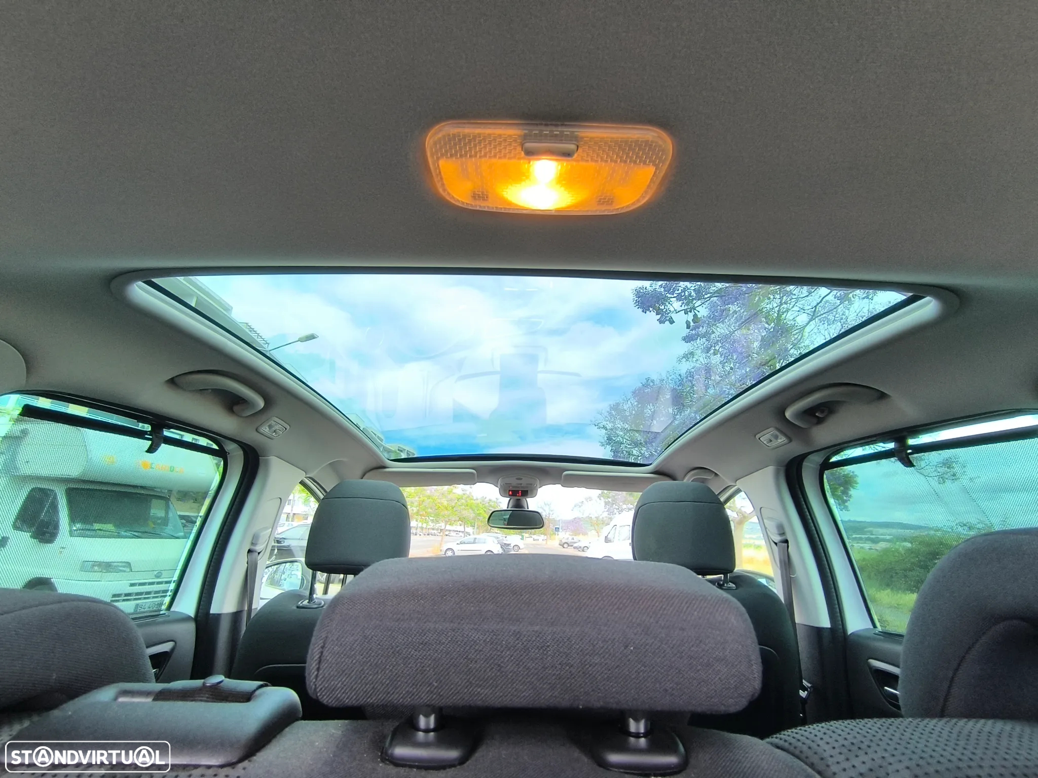 Peugeot 3008 1.6 HDi Allure - 27