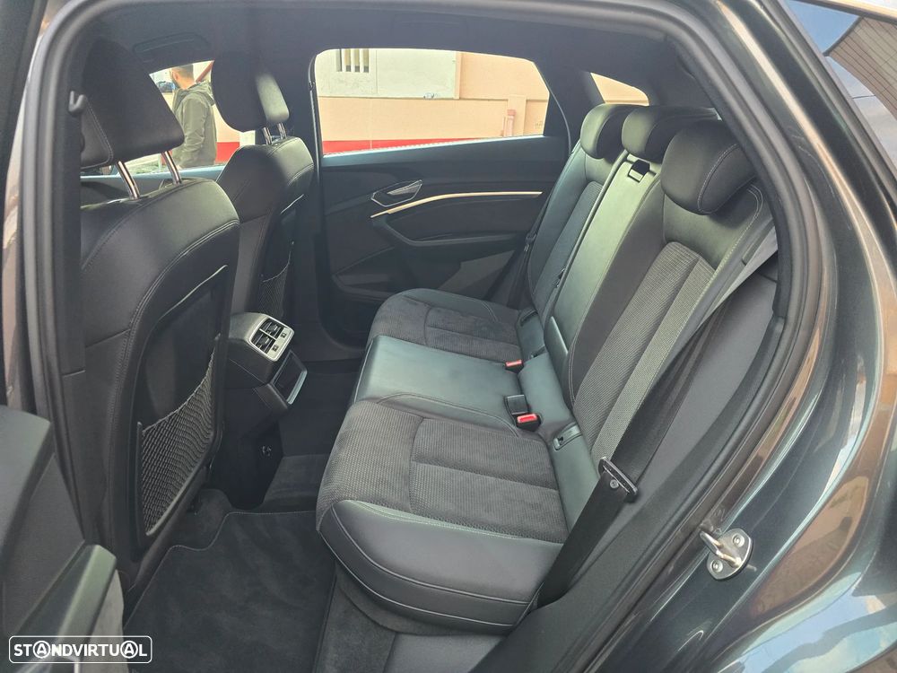 Audi e-tron Sportback 55 quattro S line - 28