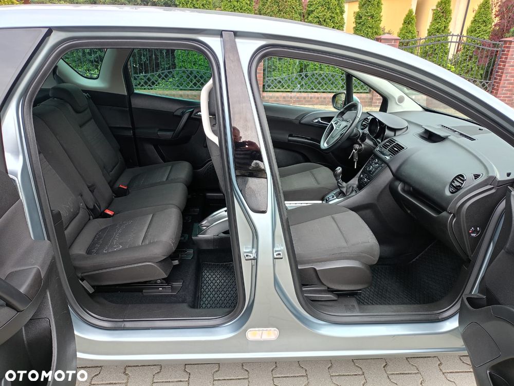 Opel Meriva - 14