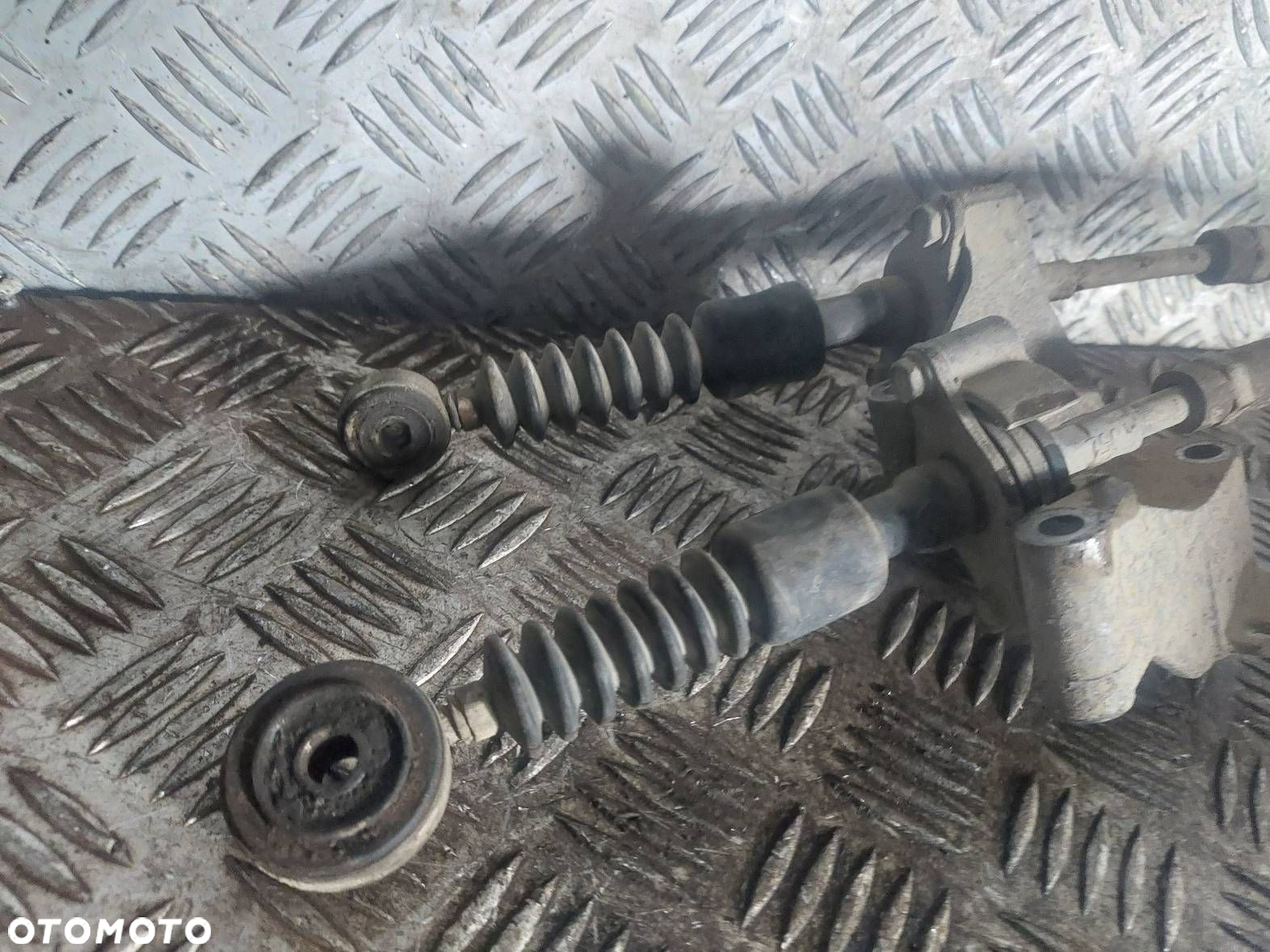 LEWAREK ZMIANY BIEGÓW + LINKI ZMIANY BIEGÓW HONDA ACCORD VII 2.0 16V - 3
