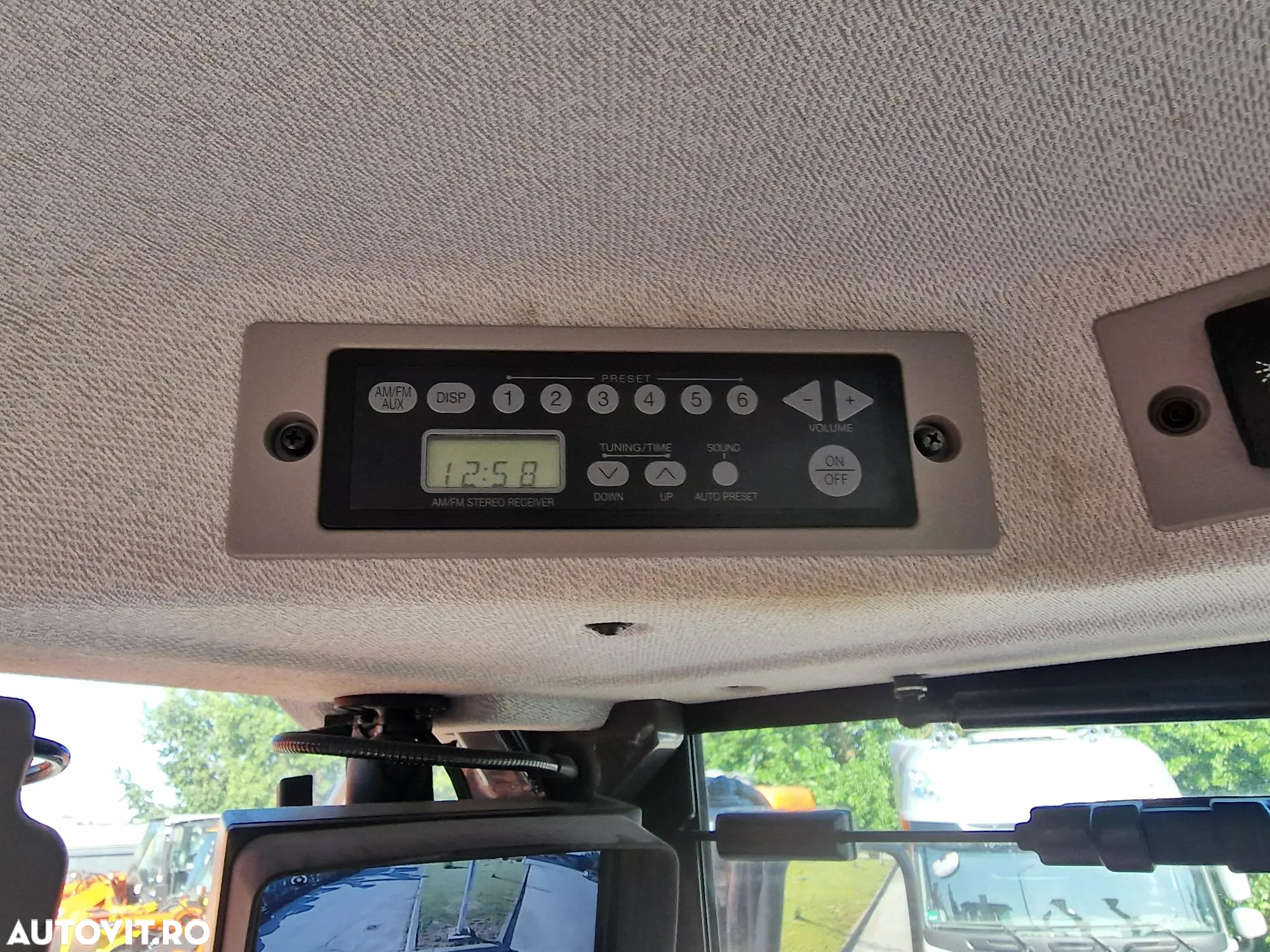 Hitachi ZW310-6, cupa NOUA 5mc, anv MICHELIN 80% ok-99.900 eur+Tva, virare JOYSTICK, gresare automata, camera spate mers masalier, consum 14l/h, produs in Japonia, posibilitate leasing 4 ani-PROMOTIE 99.900 EUR+Tva - 7