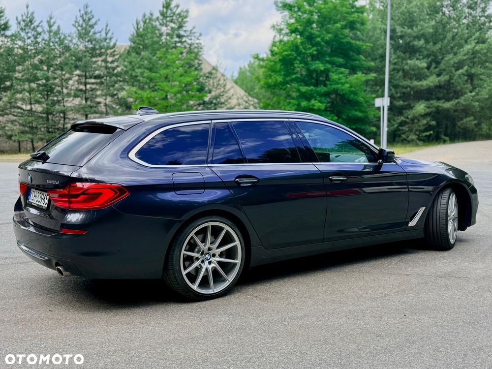 BMW Seria 5 520d xDrive Luxury Line sport - 4