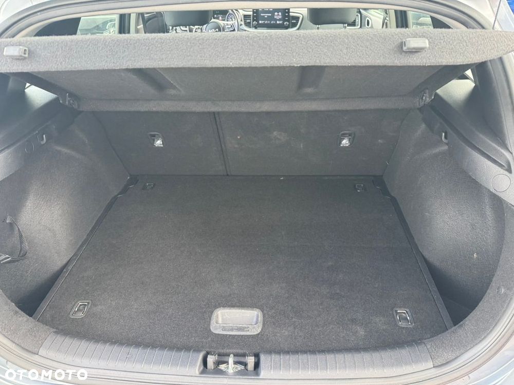 Kia Ceed 1.5 T-GDI M DCT - 21