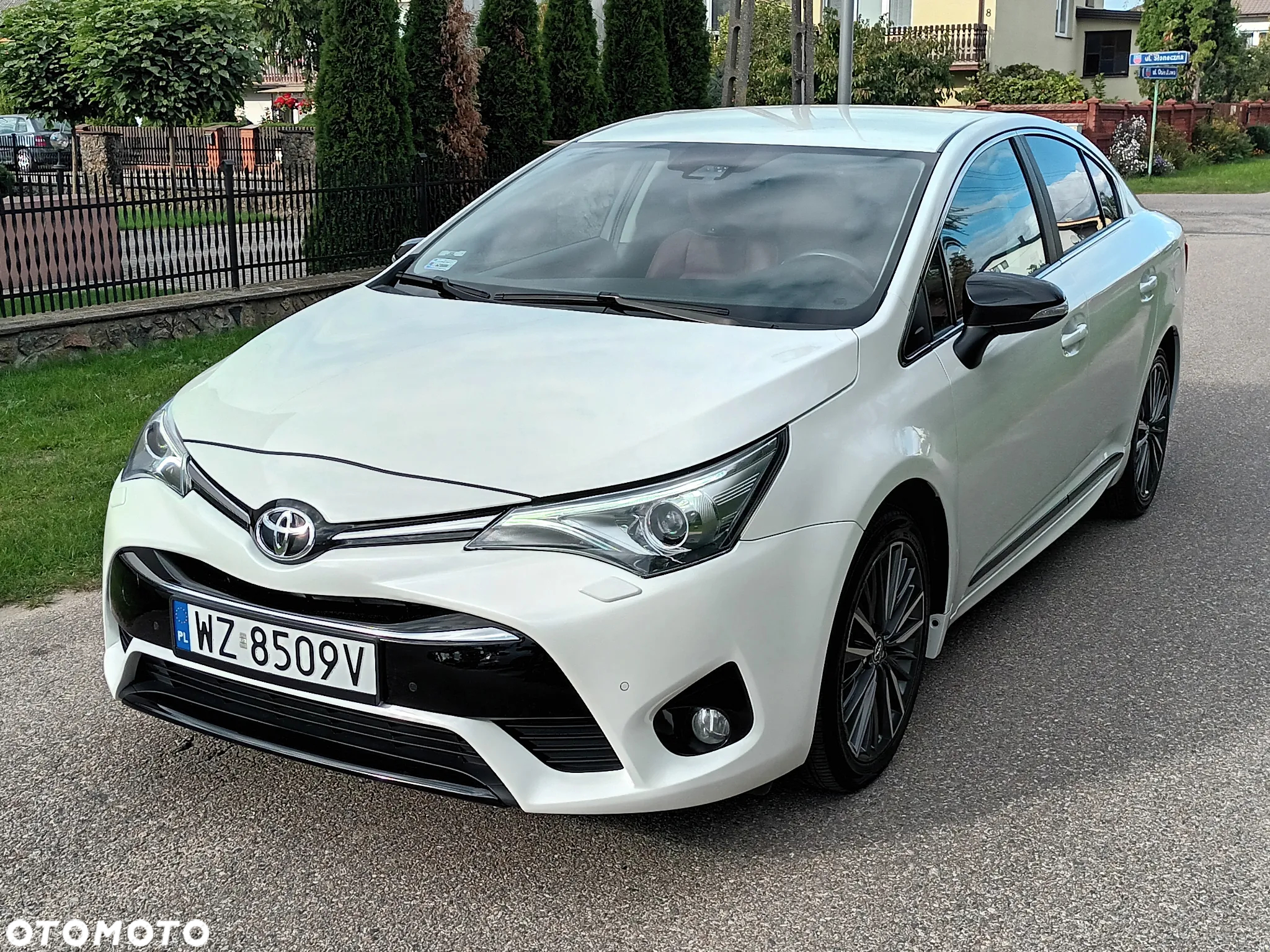 Toyota Avensis 1.8 Selection MS - 2