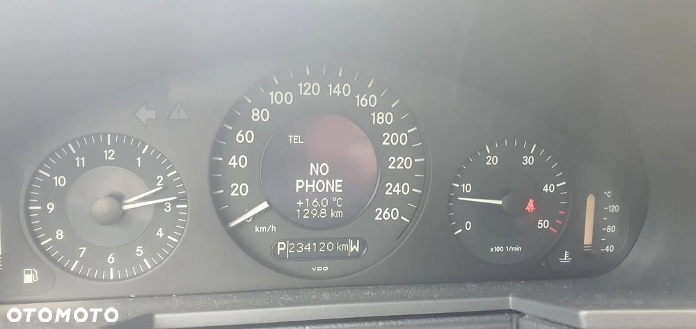 Mercedes-Benz Klasa E - 9