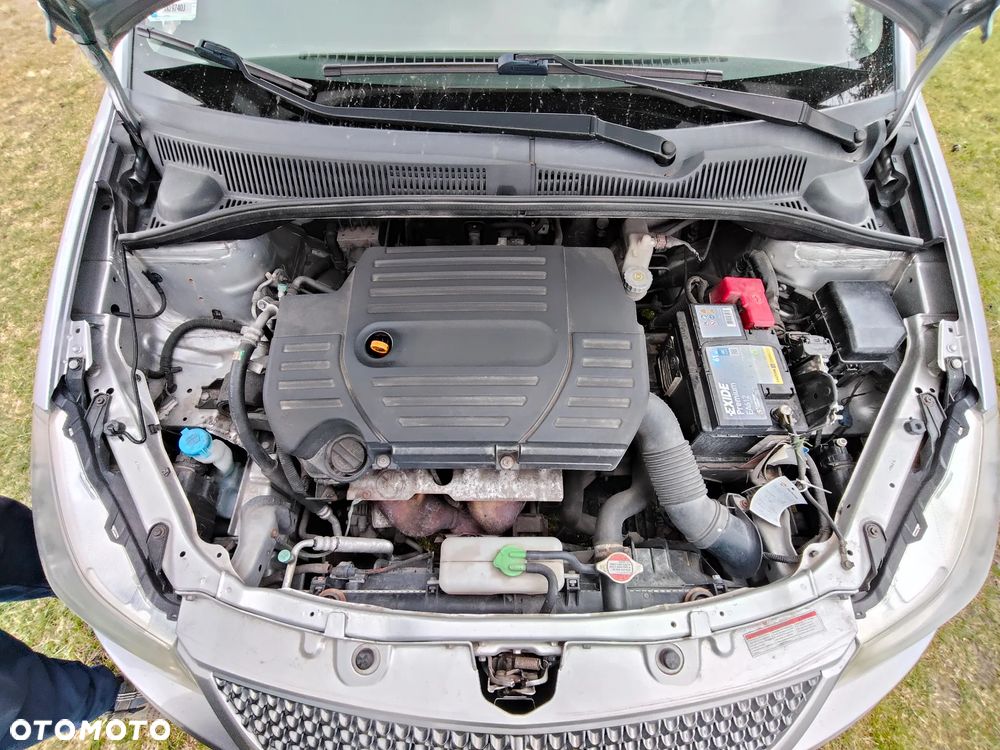 Suzuki SX4 1.6 Comfort - 15