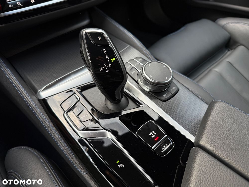BMW Seria 5 530d M Sport Edition - 23