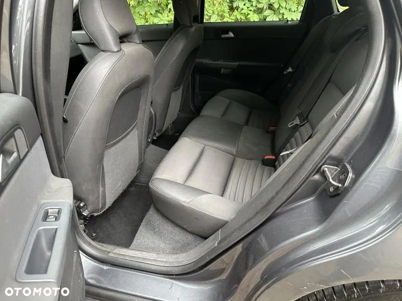 Volvo V50 D3 Momentum - 8