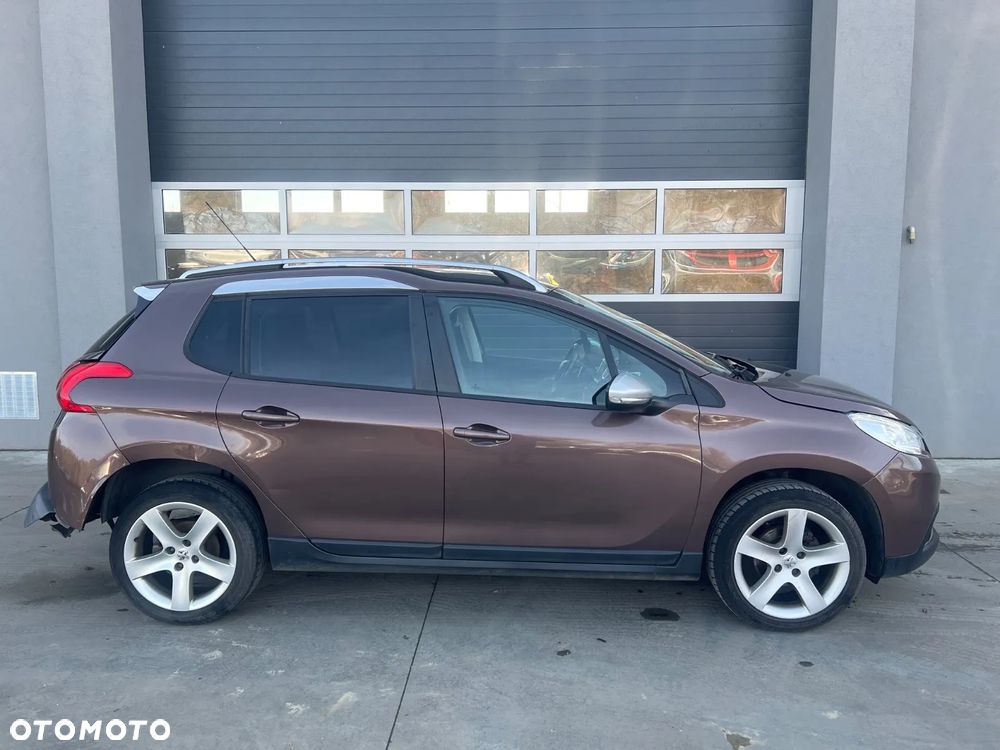 Peugeot 2008 e-HDi FAP 92 EGS6 STOP & START Allure - 6