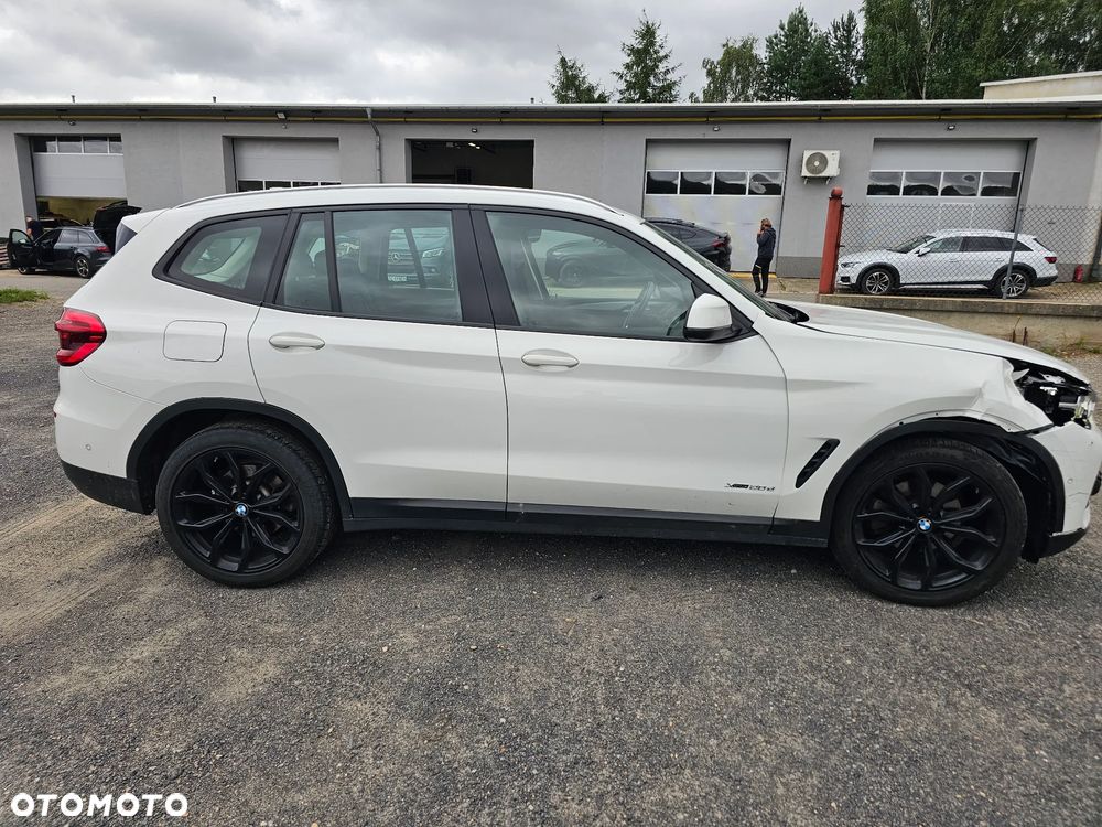 BMW X3 xDrive20d Advantage sport - 19