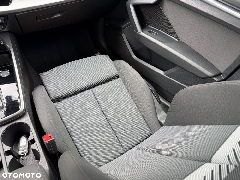 Audi A3 Limousine 1.5 TFSI Sport S tronic - 25