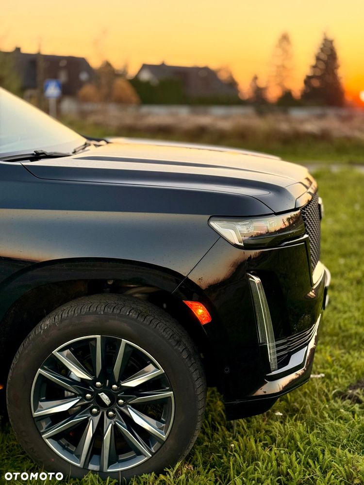 Cadillac Escalade 6.2 V8 Sport Luxury - 4