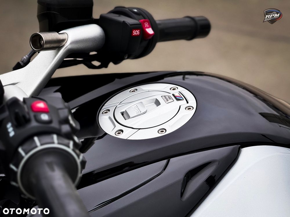 BMW K - 19