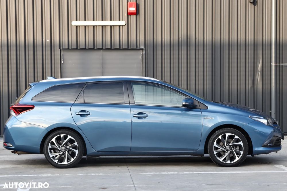 Toyota Auris 1.8 VVT-i Hybrid Automatik Design Edition - 17