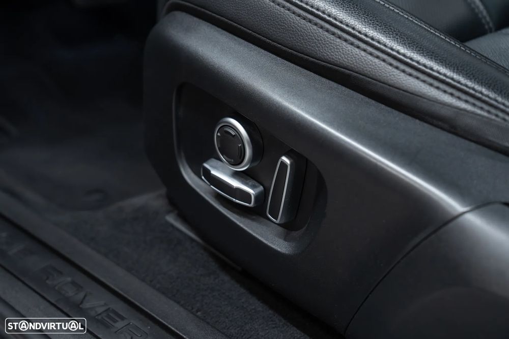 Land Rover Range Rover Evoque 1.5 P300e AWD R-Dynamic SE Auto - 22