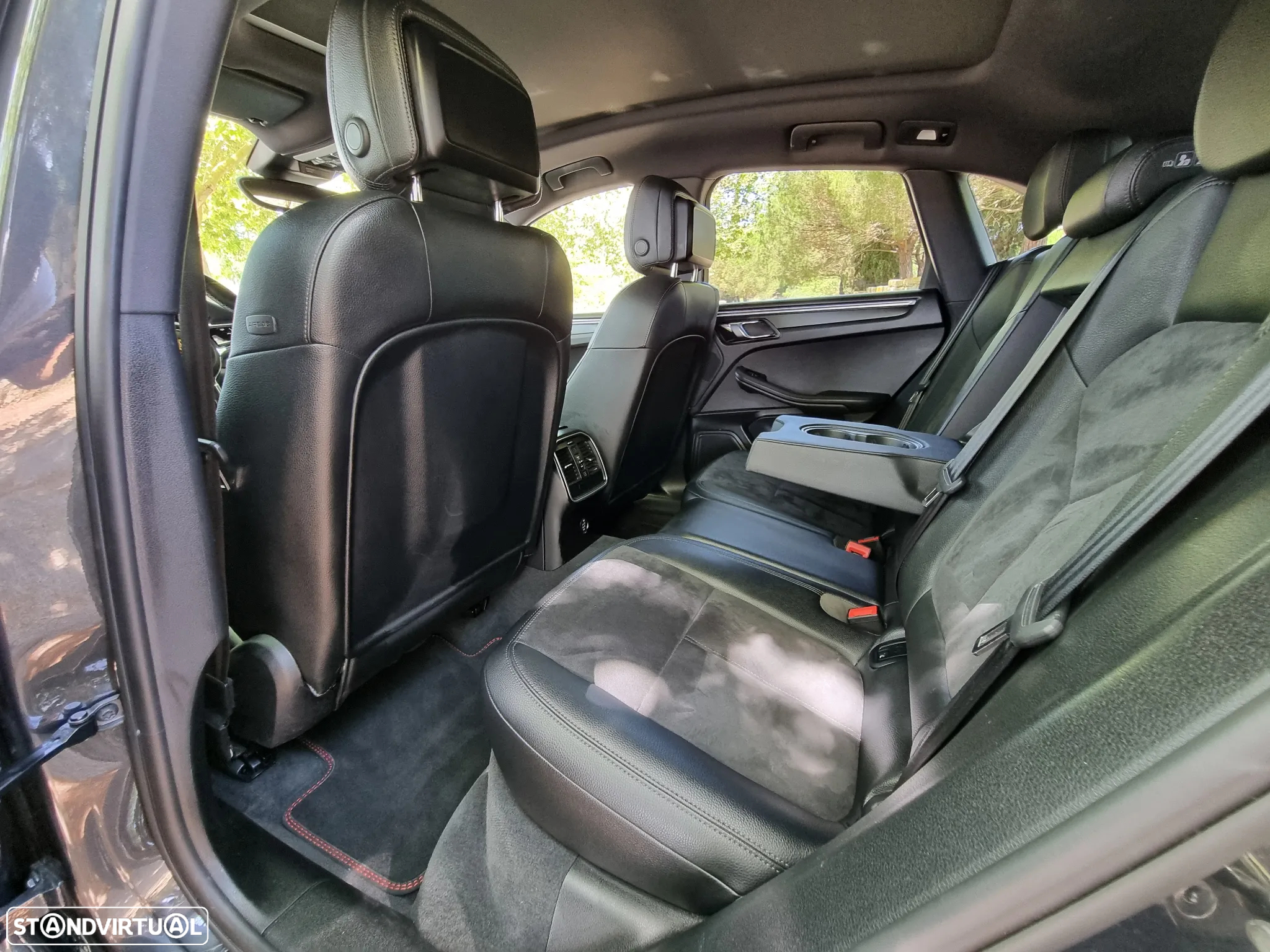 Porsche Macan Standard - 36