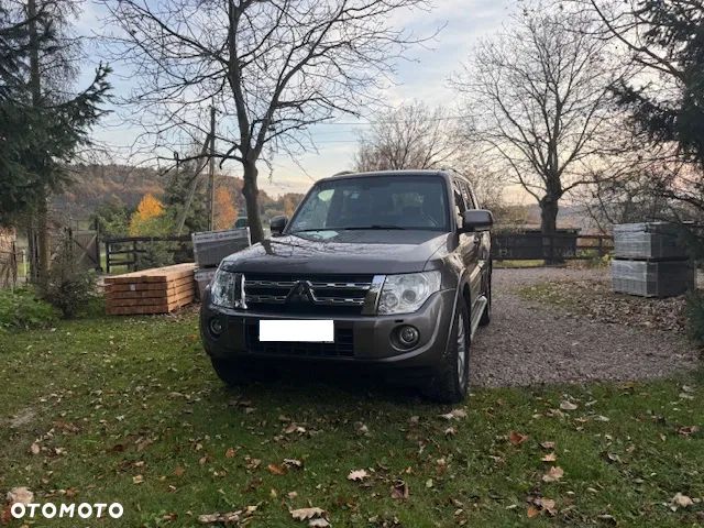 Mitsubishi Pajero - 4