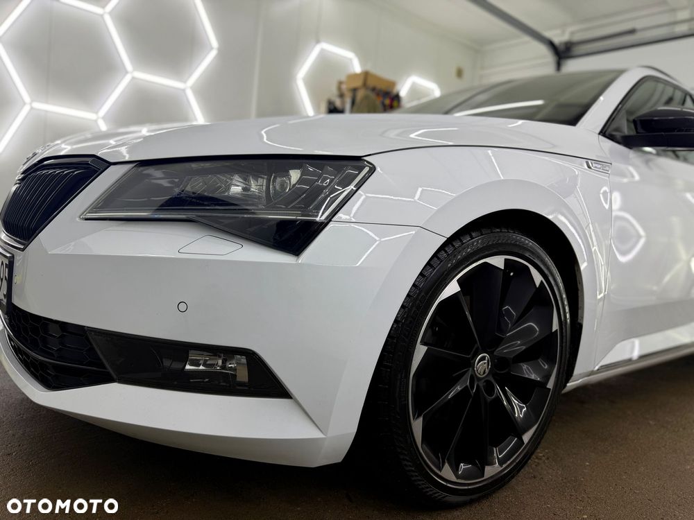 Skoda Superb 2.0 TDI 4x4 Sportline DSG - 20