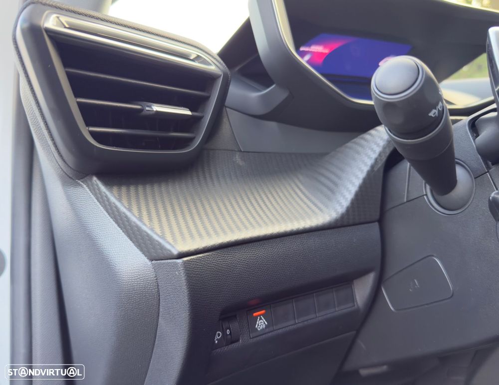 Peugeot 2008 PureTech 130 EAT8 Allure - 11
