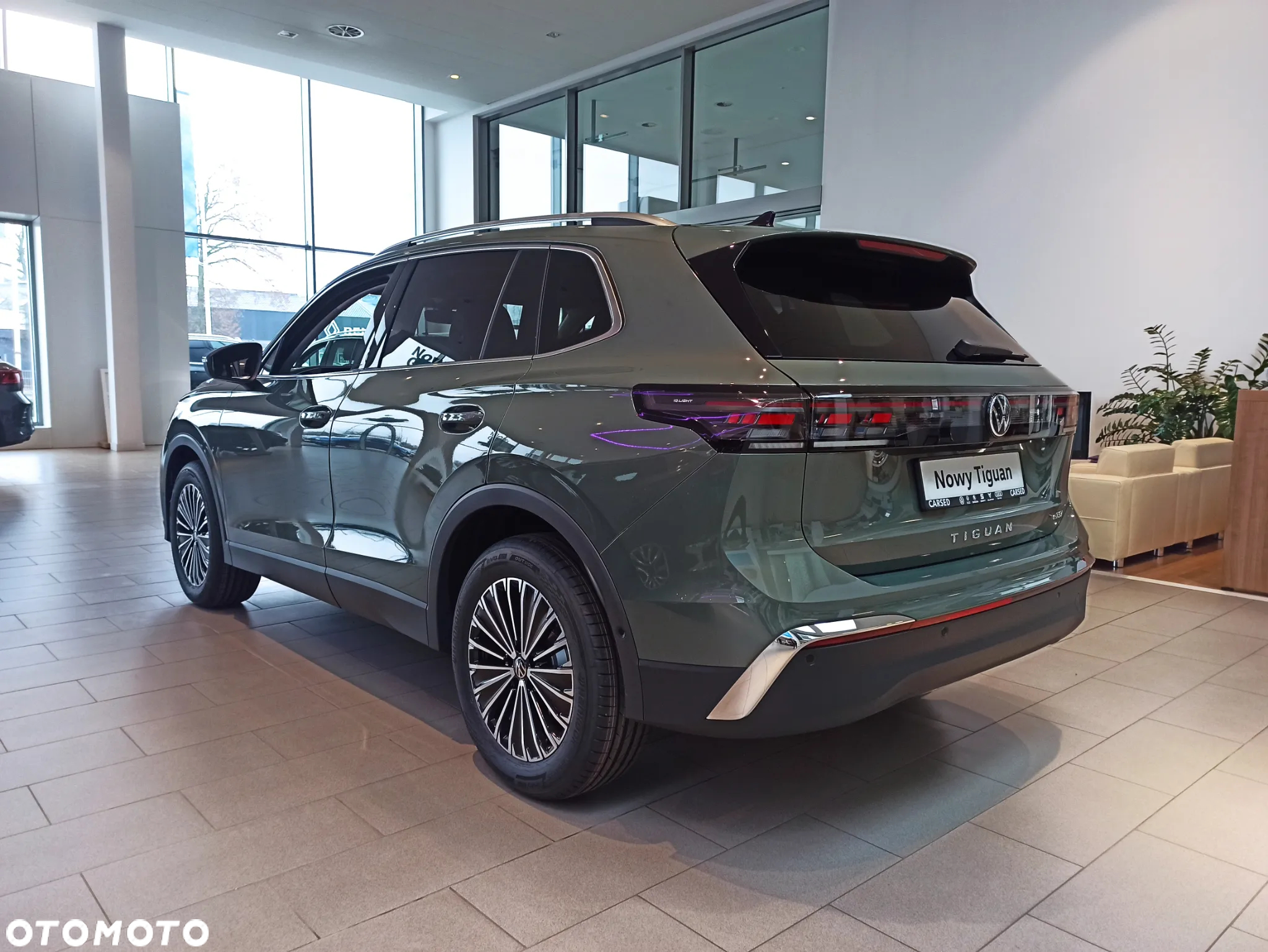 Volkswagen Tiguan - 6