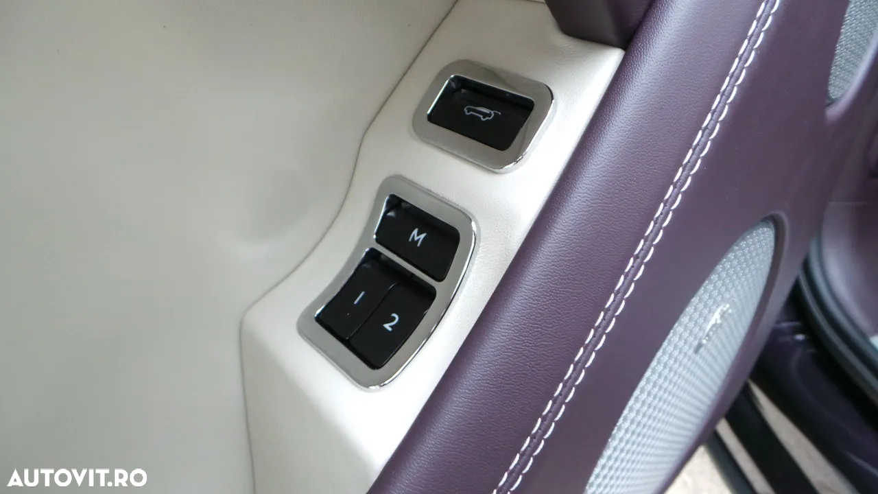 Bentley Bentayga - 27