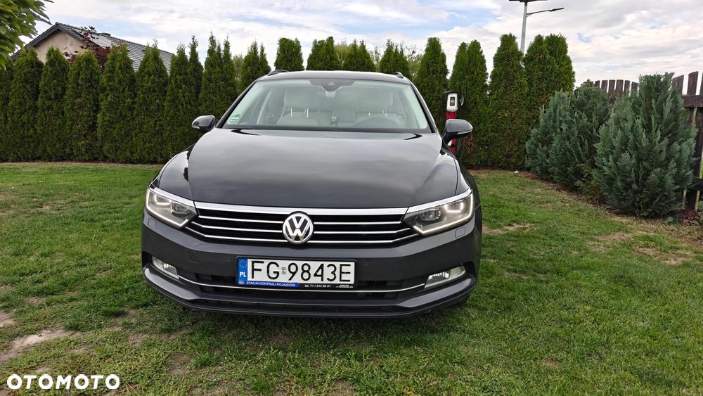 Volkswagen Passat 1.8 TSI BMT Comfortline DSG - 4