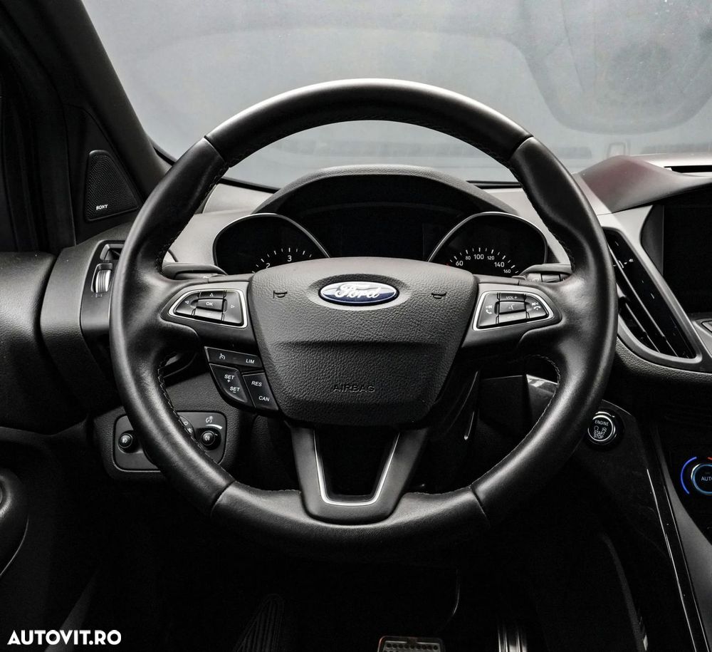 Ford Kuga 2.0 TDCi 4WD Powershift ST-Line - 16